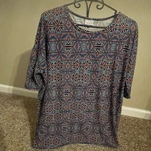 Lularoe womens top size medium.